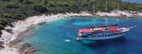 Barbara   Motorsailer 41m Exterior 4