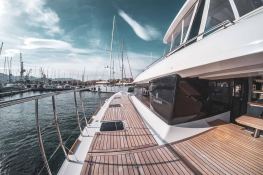 Drago  Lagoon Catamaran Power 630 Exterior 7