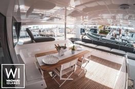 Drago  Lagoon Catamaran Power 630 Interior 9