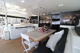 Drago  Lagoon Catamaran Power 630 Interior 1