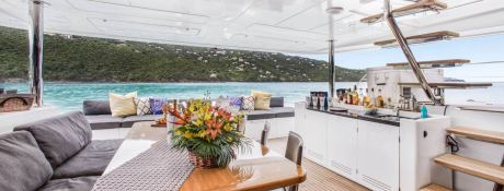 ULTRA  Lagoon Catamaran Power 630 Exterior 1