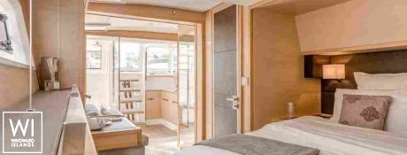 ALLEGRA  Lagoon Catamaran Power 630 Interior 16