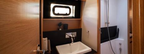 Exhibit A  Nautitech Catamaran Nautitech 46 Fly Interior 18