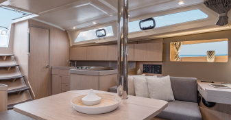 Oceanis  41.1 Beneteau Interior 3