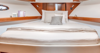 Antares 42 Beneteau Interior 3