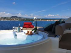 JPS  Ferretti Yacht 800 Interior 8