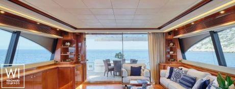 ESTIA YI  Ferretti Yacht 880 Interior 17