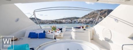 ESTIA YI  Ferretti Yacht 880 Exterior 16