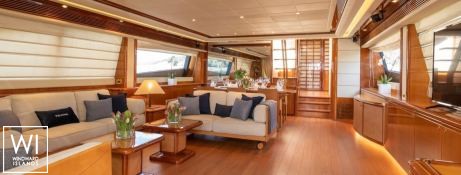 ESTIA YI  Ferretti Yacht 880 Interior 21