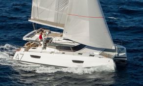 Saona 47 Fountaine Pajot Exterior 4