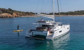 Saona 47 Fountaine Pajot Exterior 6