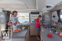 Dakota  Fountaine Pajot Saona 47 Interior 9