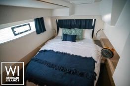 Dakota  Fountaine Pajot Saona 47 Interior 11