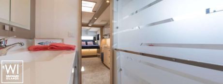 Tranquilo  Fountaine Pajot Saona 47 Interior 12