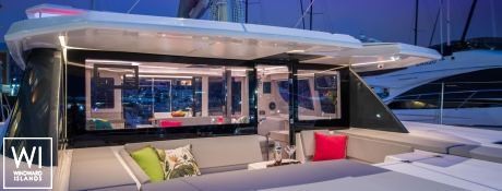 Leopard  45L Robertson & Caines Interior 9