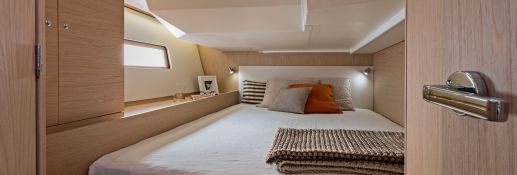Oceanis  51.1 Beneteau Interior 4