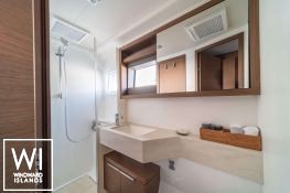Lagoon 50 Lagoon Catamaran Interior 8