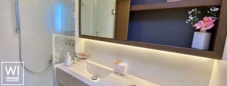 Delana Mae  Lagoon Catamaran Lagoon 50 Interior 1