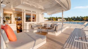 Lagoon 52 Lagoon Catamaran Exterior 4