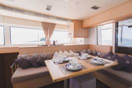 BLUE MOON  Lagoon Catamaran Lagoon 52 Interior 14