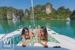 BLUE MOON  Lagoon Catamaran Lagoon 52 Exterior 1