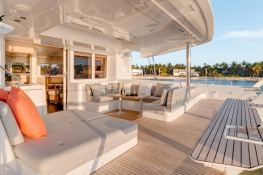 Summertime  Lagoon Catamaran Lagoon 52 Interior 1