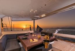 FLOW  Lagoon Catamaran Lagoon 52 Exterior 9