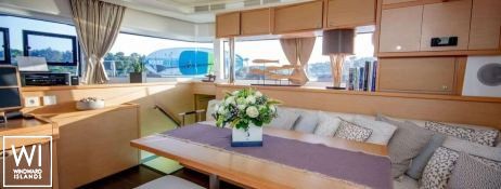 Lucky Clover  Lagoon Catamaran Lagoon 52 Interior 23