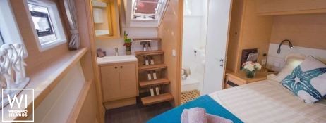 Lucky Clover  Lagoon Catamaran Lagoon 52 Interior 25