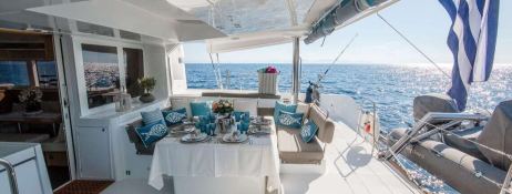 Lucky Clover  Lagoon Catamaran Lagoon 52 Exterior 11