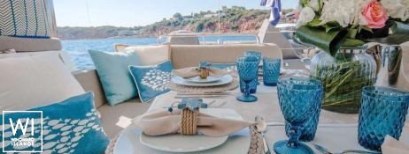 Lucky Clover  Lagoon Catamaran Lagoon 52 Exterior 12