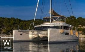 FLO  Lagoon Catamaran Lagoon 52 Exterior 1