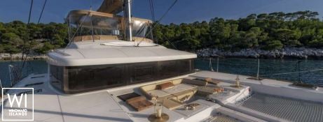 FLO  Lagoon Catamaran Lagoon 52 Exterior 6