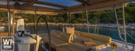 FLO  Lagoon Catamaran Lagoon 52 Exterior 7