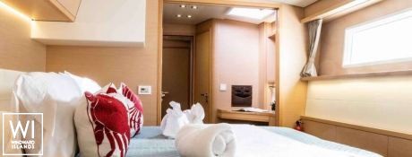 FELIX  Lagoon Catamaran Lagoon 52 Interior 1