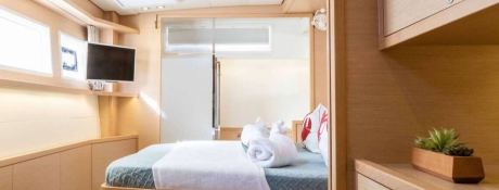 FELIX  Lagoon Catamaran Lagoon 52 Interior 1