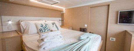 FELIX  Lagoon Catamaran Lagoon 52 Interior 1