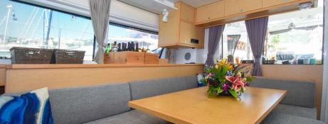 SHANGRI LA   Lagoon Catamaran Lagoon 52 Interior 10