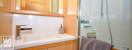 SHANGRI LA   Lagoon Catamaran Lagoon 52 Interior 17