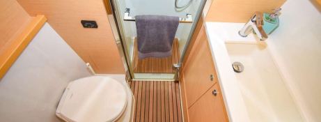 SHANGRI LA   Lagoon Catamaran Lagoon 52 Interior 19