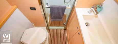 SHANGRI LA   Lagoon Catamaran Lagoon 52 Interior 19