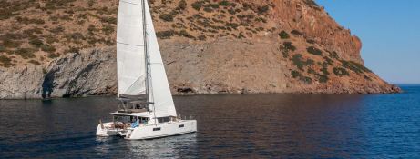 Elvira 52  Lagoon Catamaran Lagoon 52 Exterior 2