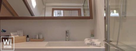 ONEIDA  Lagoon Catamaran Lagoon 52 Interior 14