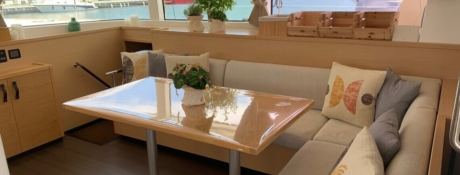 GOA 10  Lagoon Catamaran Lagoon 52 Interior 15