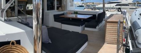 GOA 10  Lagoon Catamaran Lagoon 52 Exterior 9