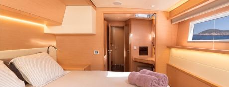 FLOW  Lagoon Catamaran Lagoon 52 Interior 22