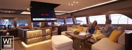 CRAZY HORSE  Lagoon Catamaran Power 78 Interior 1