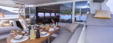 CRAZY HORSE  Lagoon Catamaran Power 78 Exterior 1