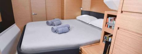 JOVY  Dufour Yachts Catamaran 48 Interior 1