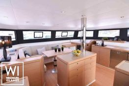 JOVY  Dufour Yachts Dufour 48 Interior 11